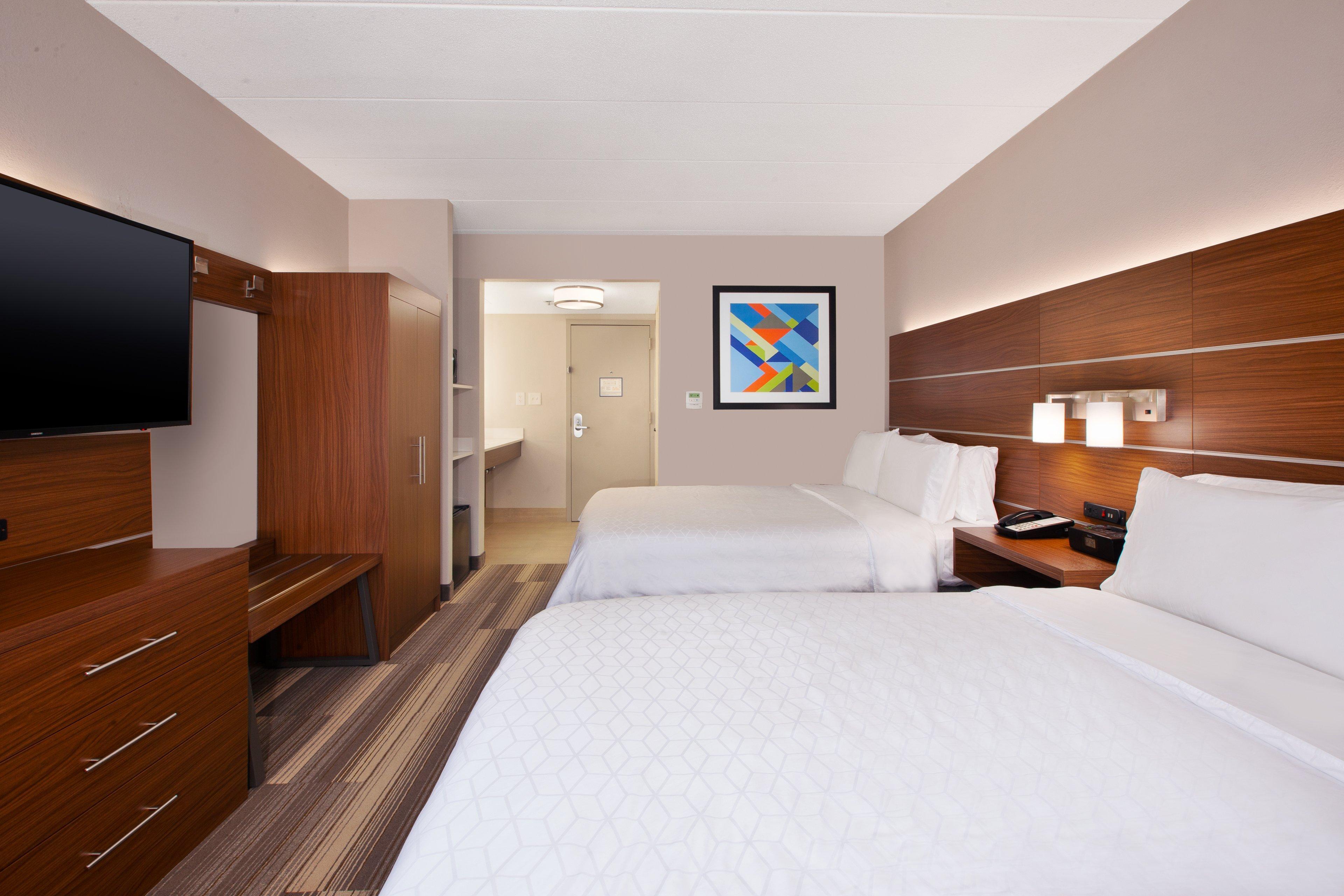Holiday Inn Express Fairfax-Arlington Boulevard By Ihg Bagian luar foto