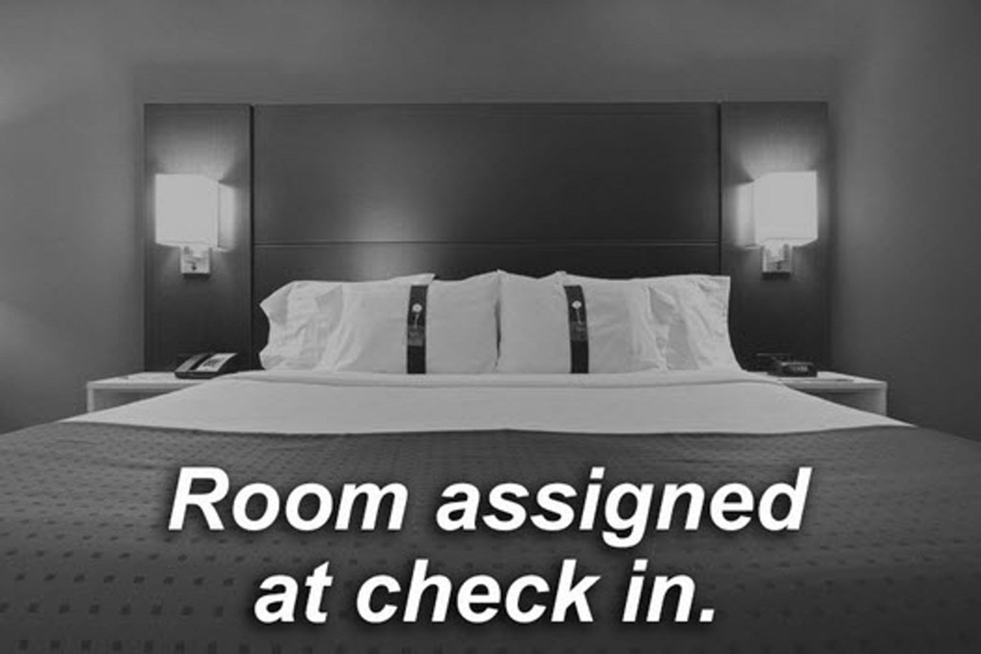 Holiday Inn Express Fairfax-Arlington Boulevard By Ihg Bagian luar foto