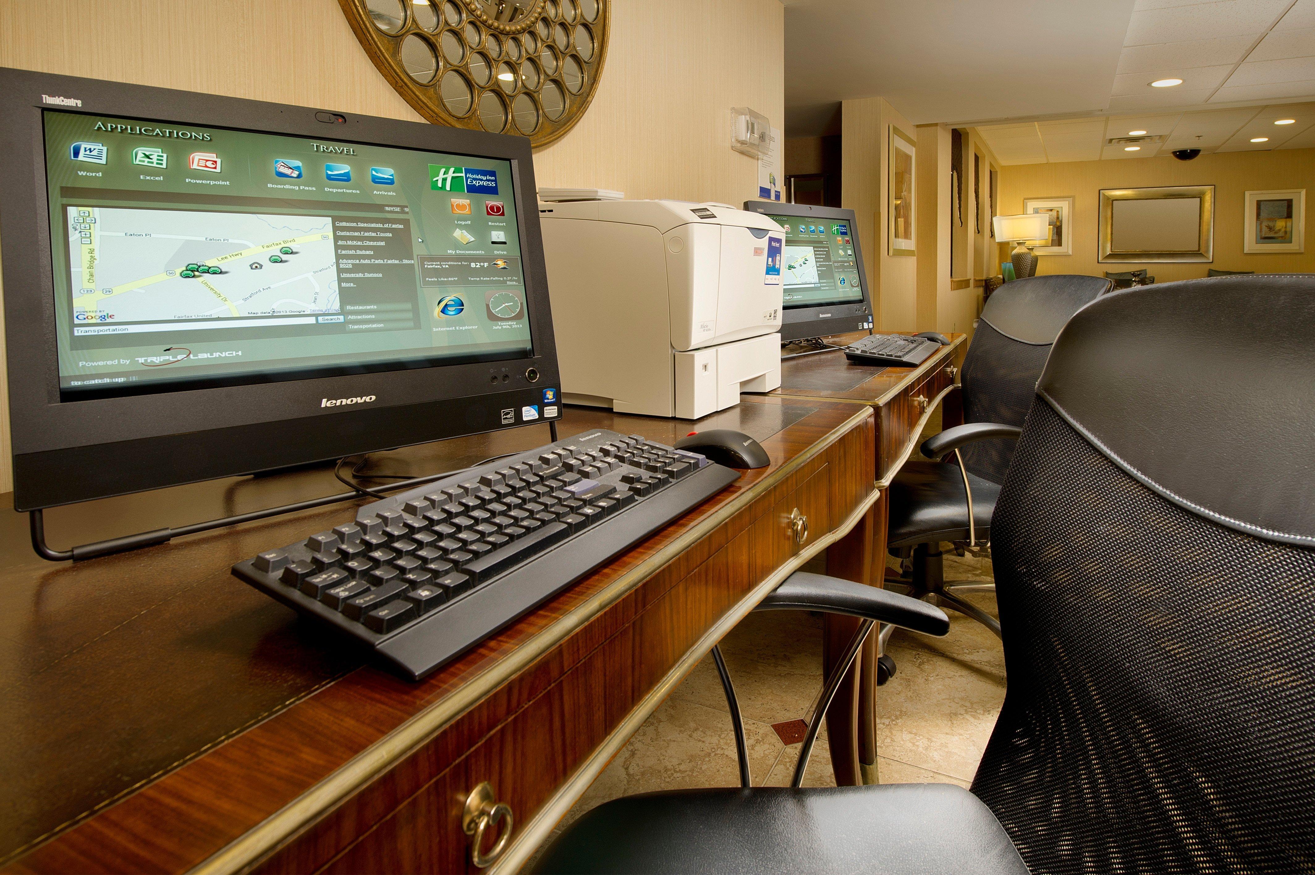 Holiday Inn Express Fairfax-Arlington Boulevard By Ihg Bagian luar foto